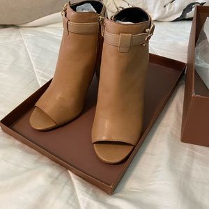 Coach Lafayette Open toe booties